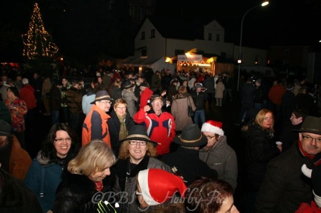 8. Weihnachtskonzert auf dem Weihnachtsmarkt Schmelz