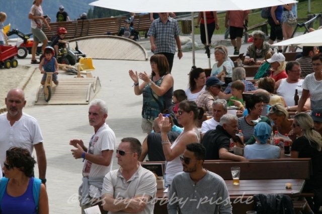 Pfunds-Kerle Fan Wandertag, Möseralm