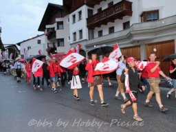 Festzug zum Festzelt