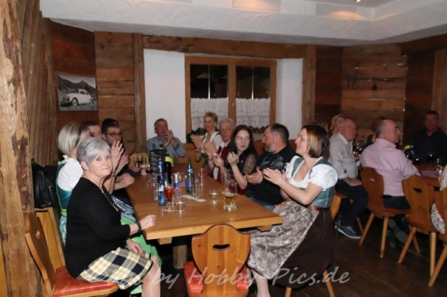 Tanzbar Höhle St. Gallenkrichen