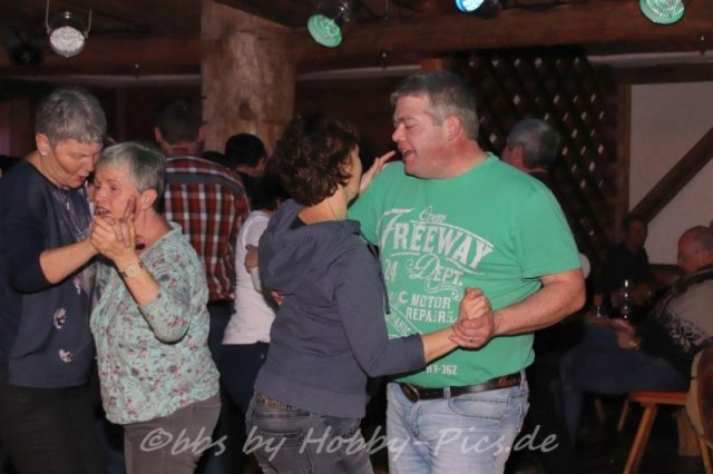 Tanzbar Höhle St. Gallenkrichen