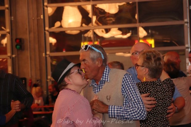 Alpenrock im Feuerwehrhaus, Samstag