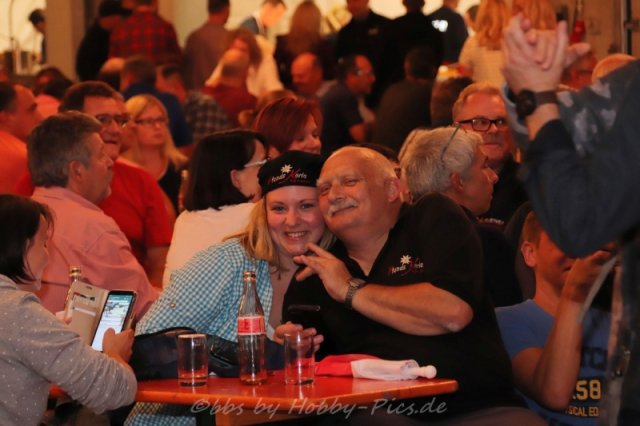 Alpenrock im Feuerwehrhaus, Samstag