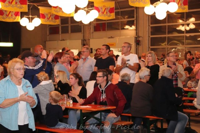 Alpenrock im Feuerwehrhaus, Samstag