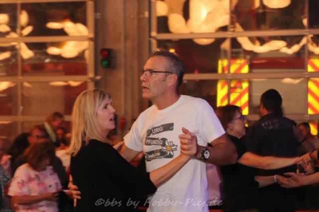 Alpenrock im Feuerwehrhaus, Samstag