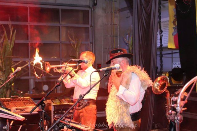 Alpenrock im Feuerwehrhaus, Samstag
