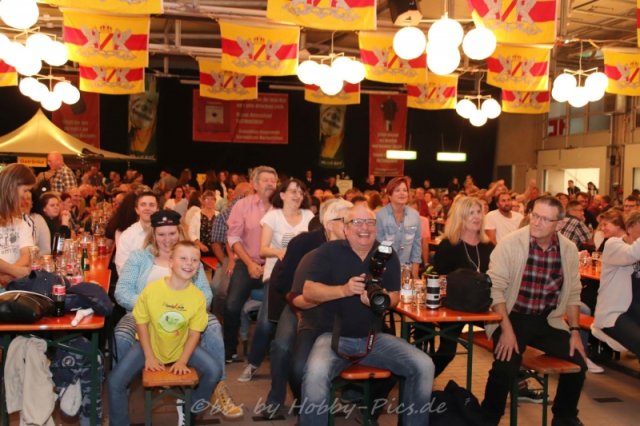 Alpenrock im Feuerwehrhaus, Samstag