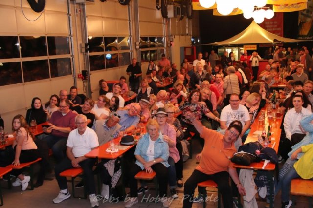 Alpenrock im Feuerwehrhaus, Samstag