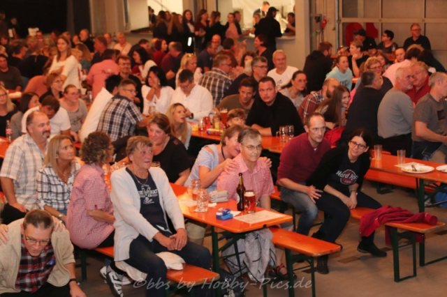 Alpenrock im Feuerwehrhaus, Samstag