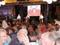 Alpenrock im Feuerwehrhaus, Samstag