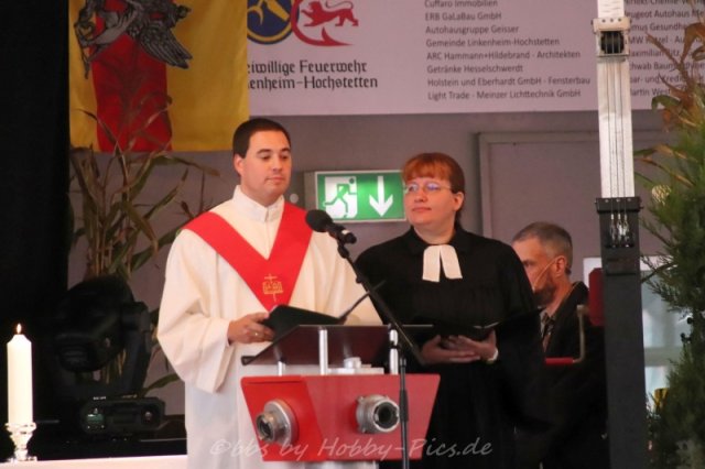 Alpenrock im Feuerwehrhaus, Sonntag