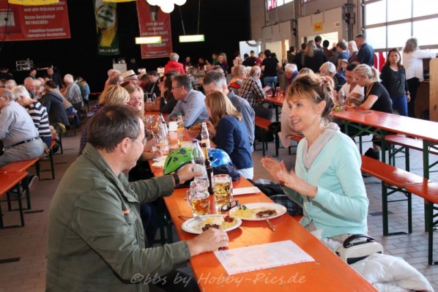 Alpenrock im Feuerwehrhaus, Sonntag