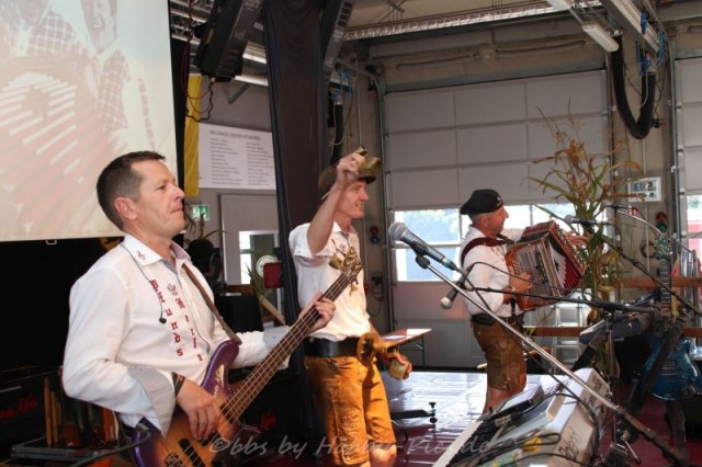 Alpenrock im Feuerwehrhaus, Sonntag