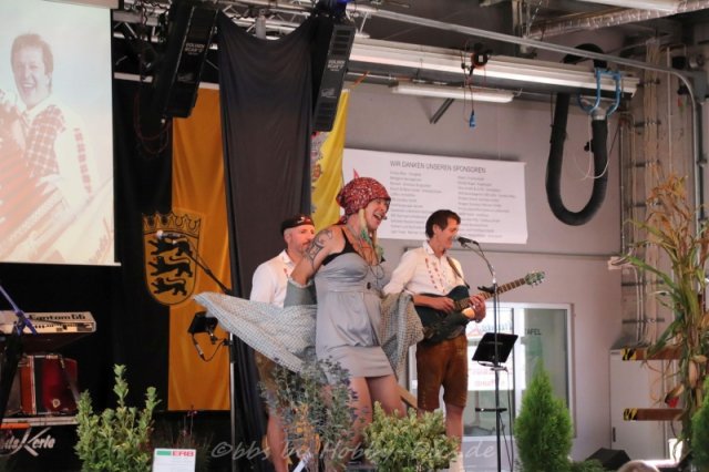 Alpenrock im Feuerwehrhaus, Sonntag