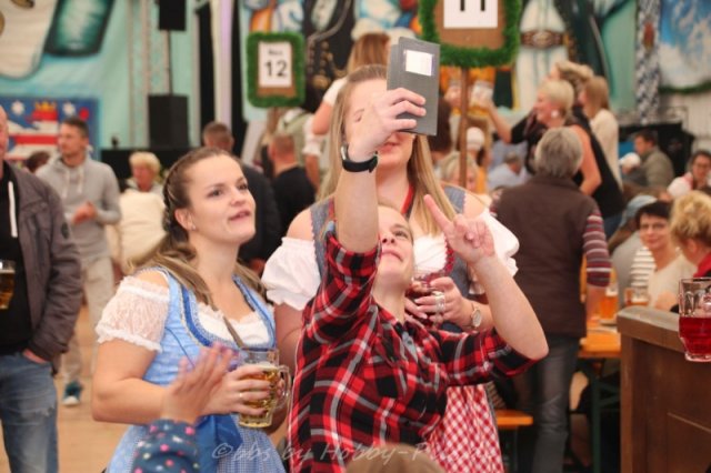 Donnerstag, 03.10.2019