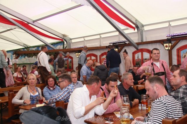 Donnerstag, 03.10.2019