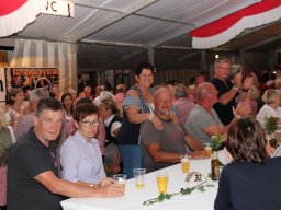 25.08.2022 Feiern mit Freunden - VIP-Zelt-Party