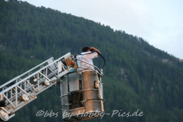 Pfunds-Kerle Fest, Einzug ins Festzelt