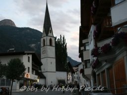 Pfunds-Kerle Fest, Einzug ins Festzelt